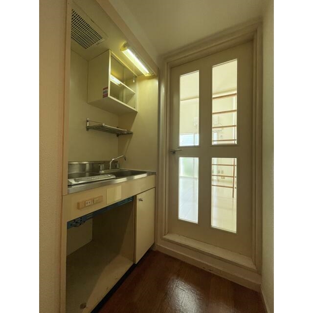 パレス等々力弐番館2階 別号室の写真です。