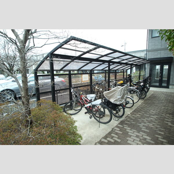 プランドール 駐輪場