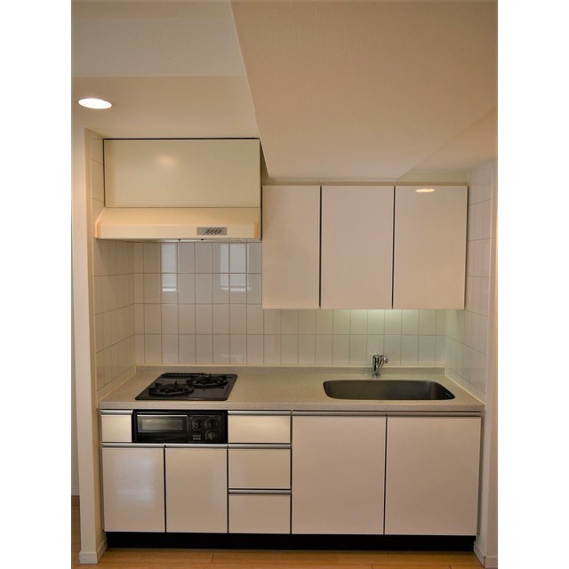 ルクレ新川レジデンス0401号室 キッチン