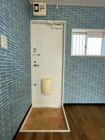 ラチエンハウス 玄関