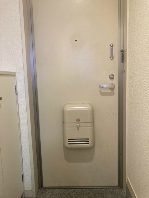 プリマヴェーラ桜台2階 玄関