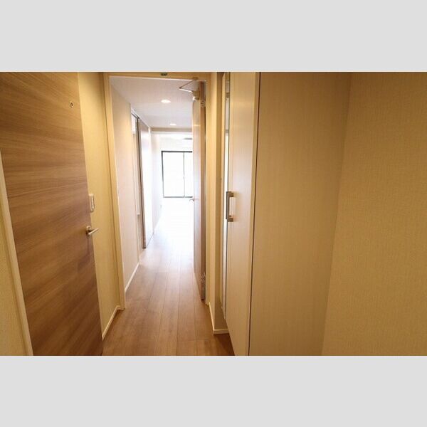 CLAIRE(クレア)401号室 廊下シューズボックス(施工中)