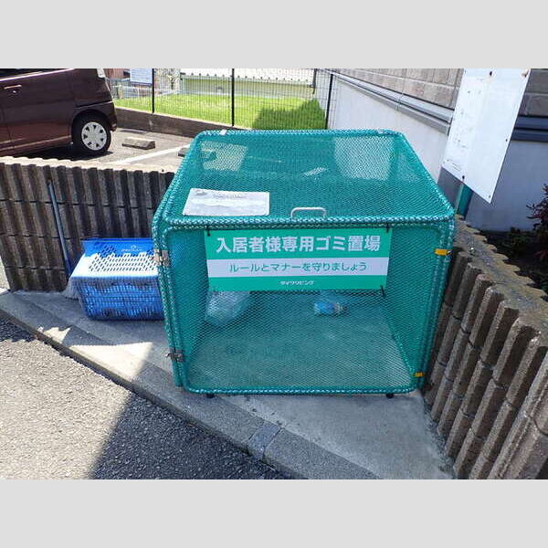サンパティークメゾン南生田　B 敷地内ごみ置き場
