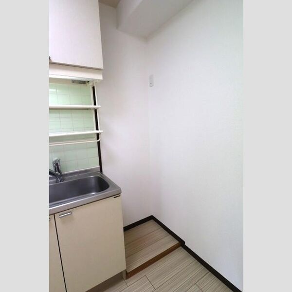 サザンハピネス402号室 冷蔵庫置場