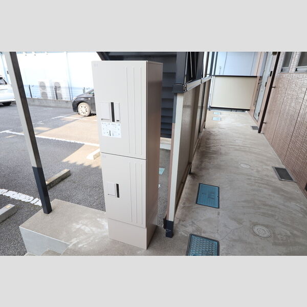 セントラル・クオ 宅配ボックス