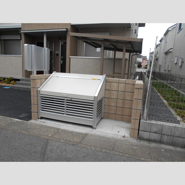 サリーレ ゴミ置き場