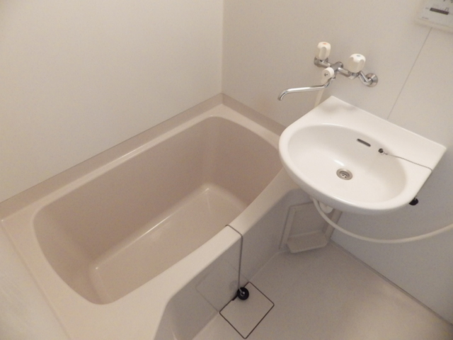 ケイ・コーナービル バス