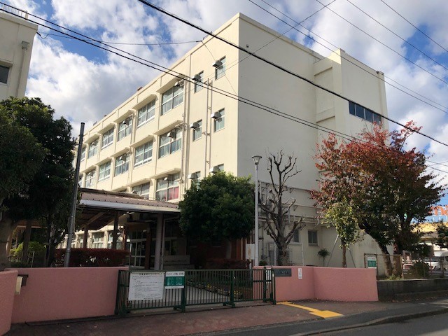 大倉山アルカディア0204号室 【小学校】横浜市立大綱小学校まで335ｍ