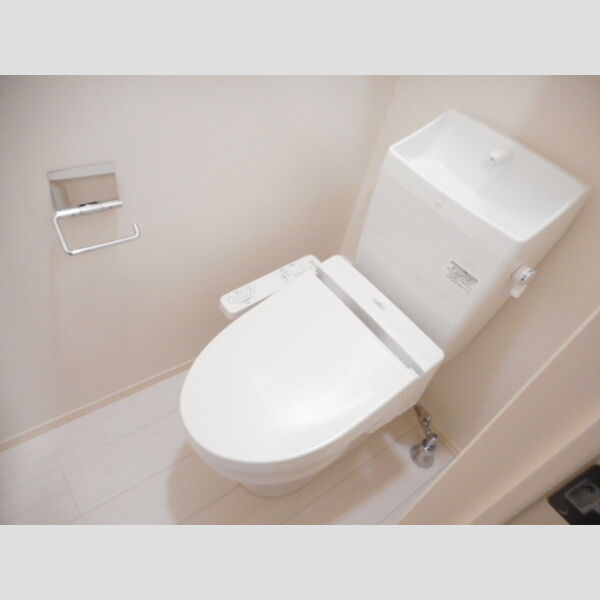イーリスガーデン 温水洗浄暖房便座