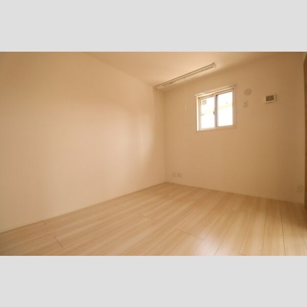 ソレイユ三原台　C201号室 南側洋室