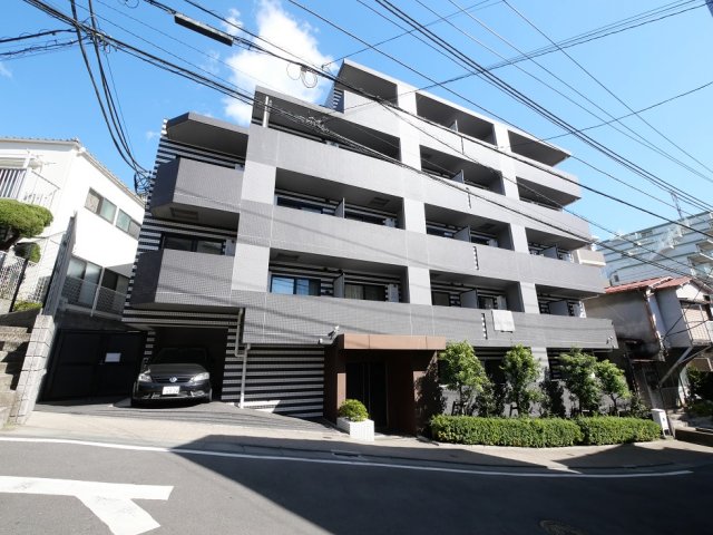 PREMIUM CUBE 不動前DEUX4階 外観