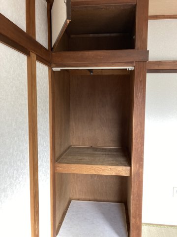 ハイツ平楽203号室 収納