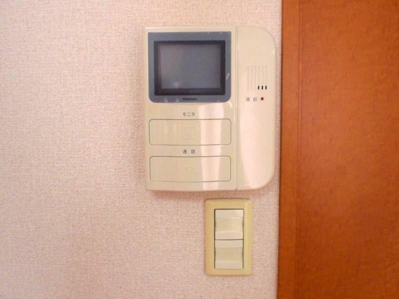 レオパレス久105号室 モニター付きインターフォン