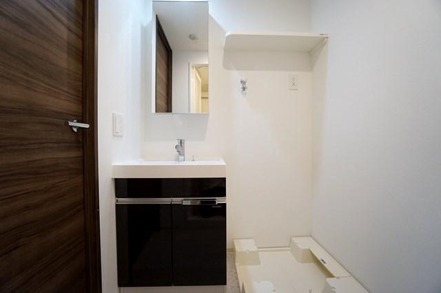 ジェノヴィア南千住Ⅳスカイガーデン6階 収納