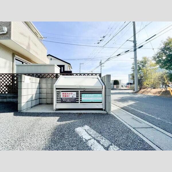 エミナンスⅢ ゴミ置き場