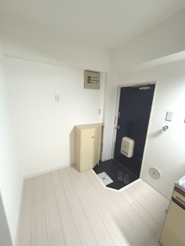 クロノス溝の口2階 玄関