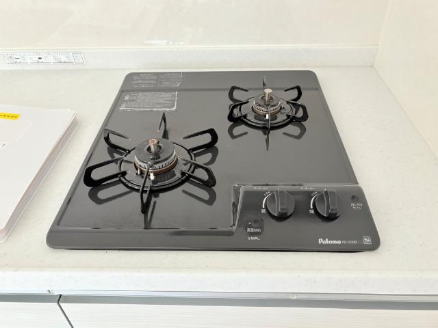 Ivy Field Ⅰ (アイヴィー フィールド ワン)202号室 2口コンロ