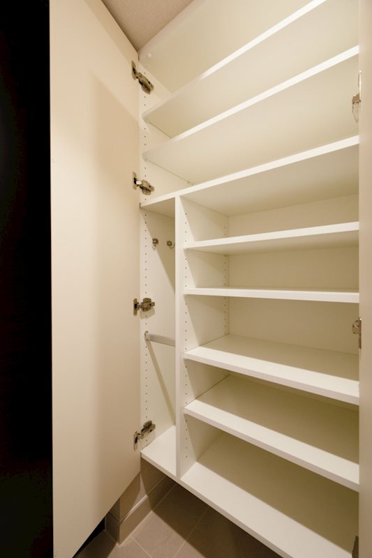 ドゥーエ南千住3階 収納