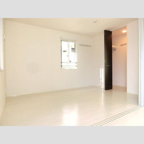 フリージア ヒルズ205号室 洋室