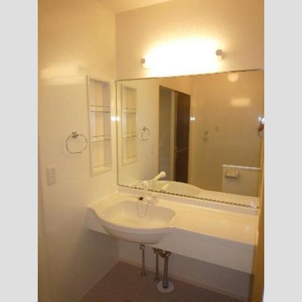 グレイス鎌倉C 独立洗面台