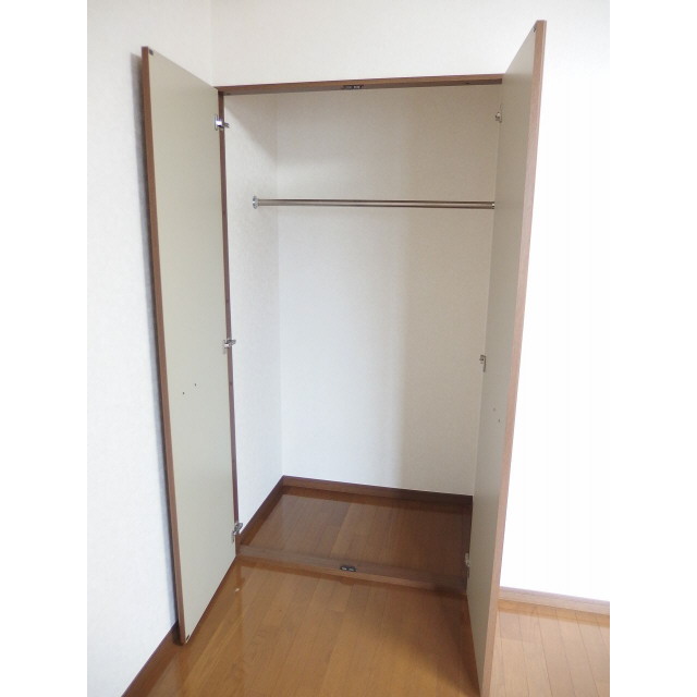 アンプルール フェール 本川越307号室 内観