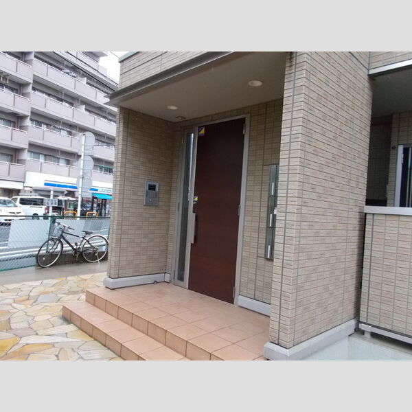 ラマージュⅡ106号室 エントランス