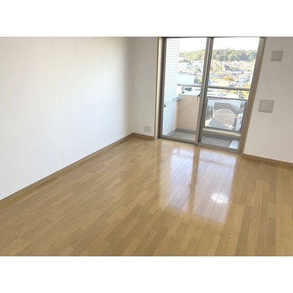 エルム湘南 寝室