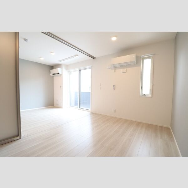 グラナーデ八潮105号室 洋室