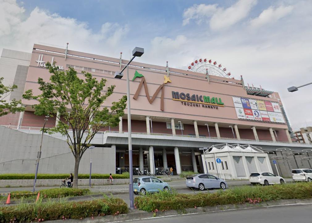 ストレリチア．M202号室 【ショッピングセンター】モザイクモール港北まで874ｍ