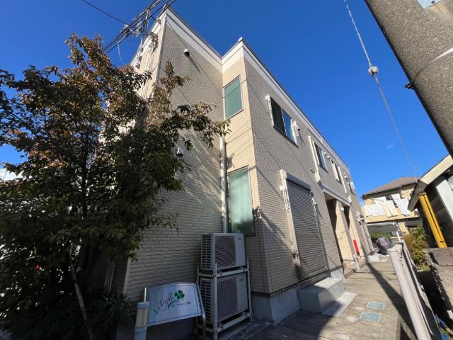 ル・トレーフル101号室 外観写真（昼）