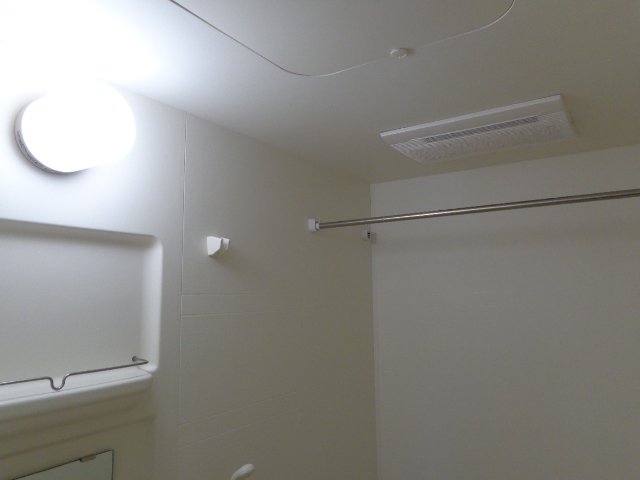 スカイヒルズ00301号室 浴室乾燥機