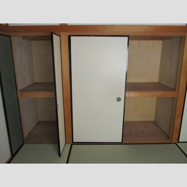 半田コーポA棟B棟A-2号室 収納