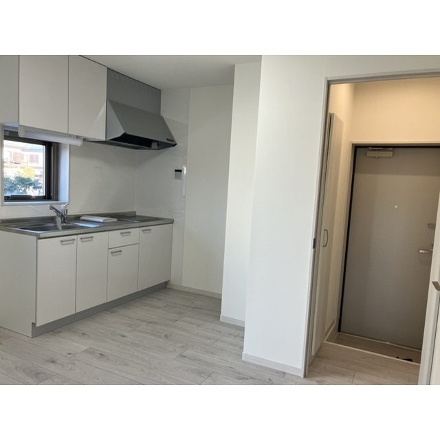 ダイヤモンドクレスト南柏204号室 リビング