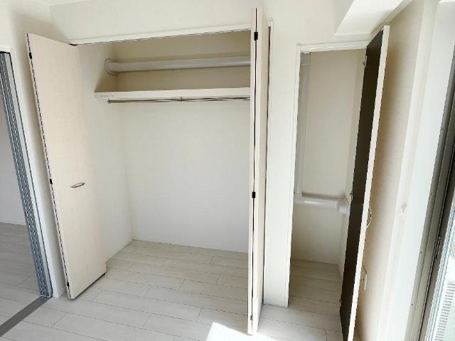 アベリア　コンフェッティ クローゼット