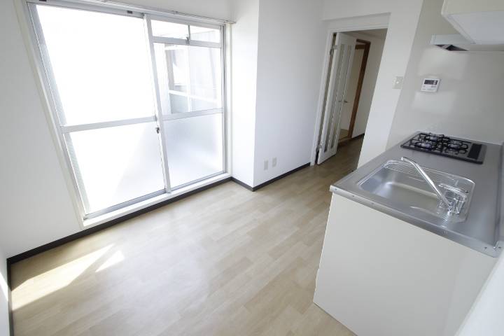 アトム　マンション3階 部屋その他