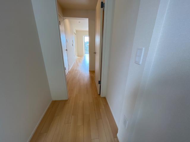 ブルー　スカイ（BLUE SKY）105号室 廊下