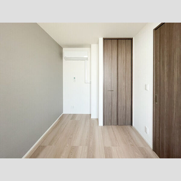 セレスティア白鳥204号室 洋室