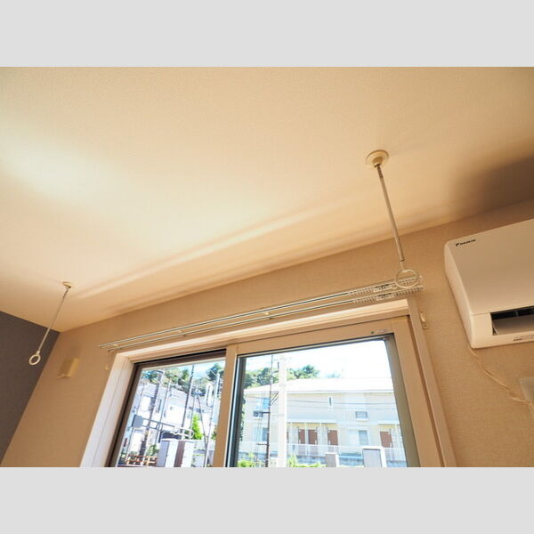 アクシス106号室 室内物干し