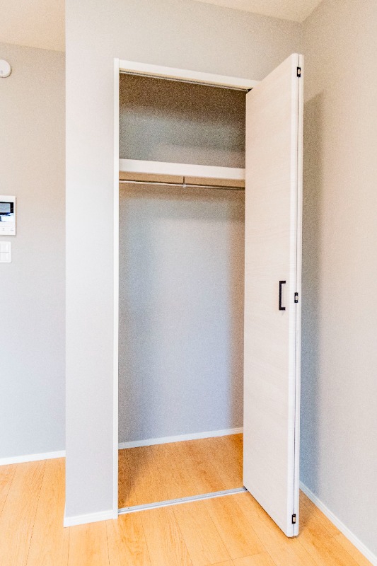 エフプレスト岸町2階 収納