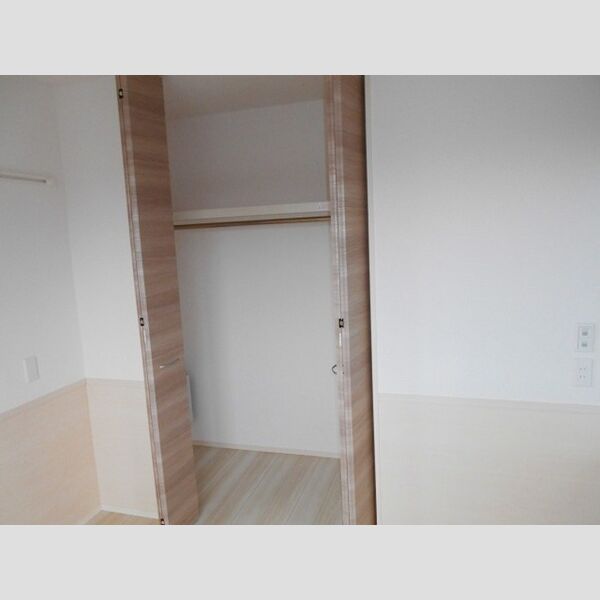 グレイス　A棟302号室 クローゼット