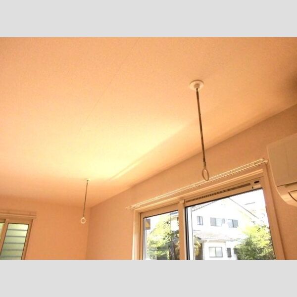 ソレイユ・アイビー105号室 室内物干し