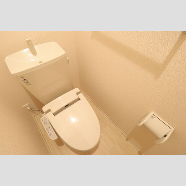 イルソーレ吉川美南　ブル 温水洗浄暖房便座