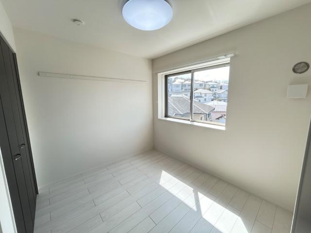 KM Casa新横浜203号室 洋室