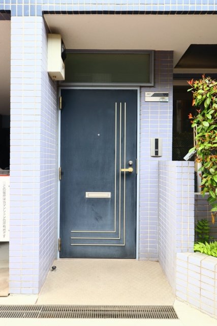 セザール御嶽山 玄関