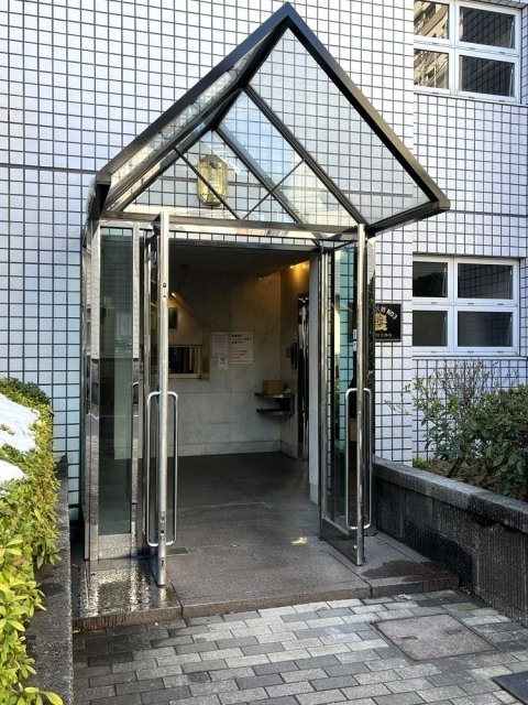 トップ明大前第３1階 エントランス