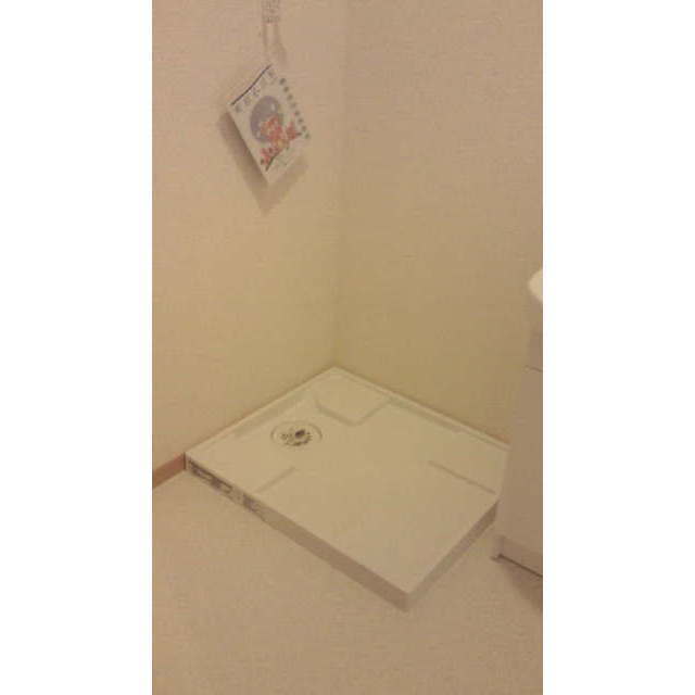 アムール ブション101号室 同建物別部屋の参考画像