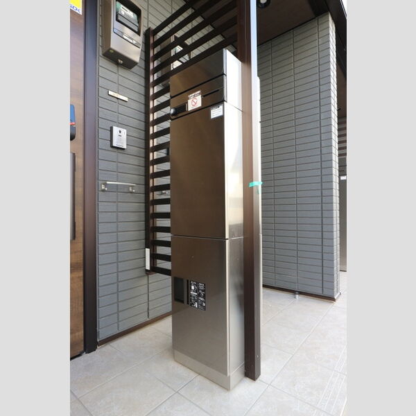 トランキーノ　パルク101号室 宅配ボックス