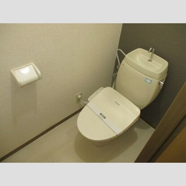 スプリングハイム　A103号室 トイレ