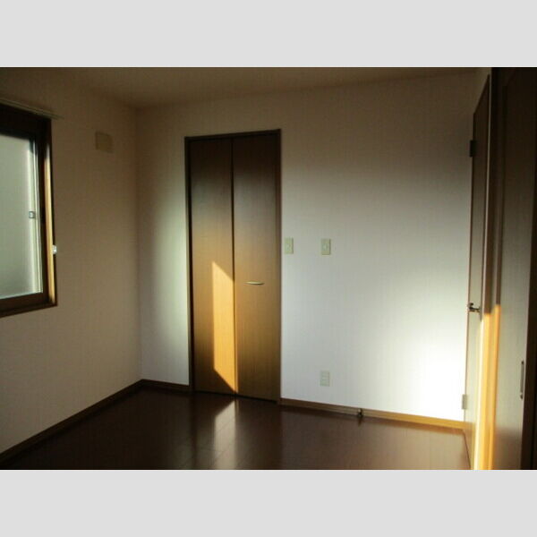 ル・マリアージュ101号室 洋室