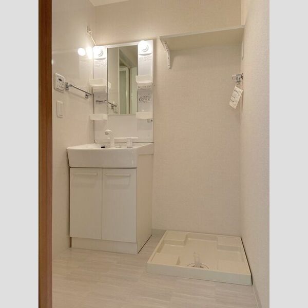 SOLARE横浜410号室 洗面